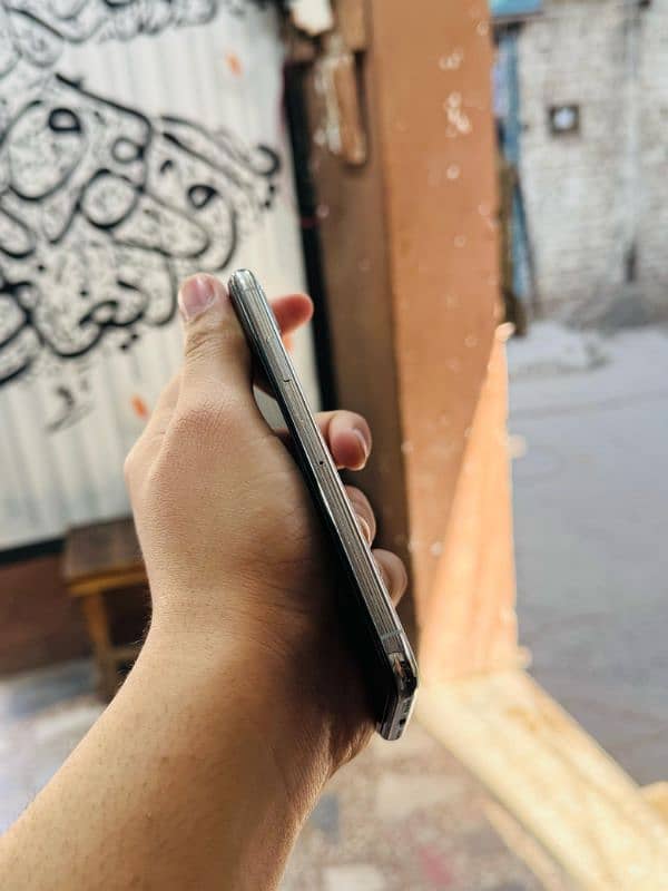 iphone X 256GB PTA Approved Sheesha Condition 9