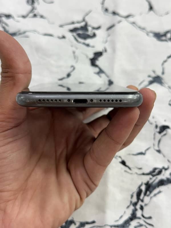 IPhone 11 Dual PTA 128 GB 0