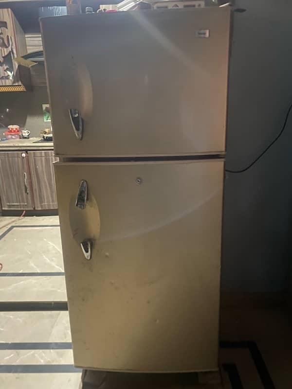 Haier Refrigerator HRF-272 0