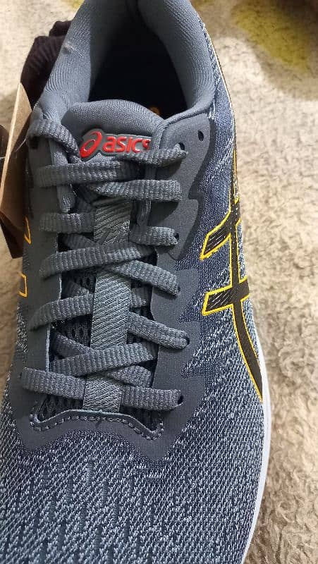 Asics , Sneakers  ( Brand New ) 2