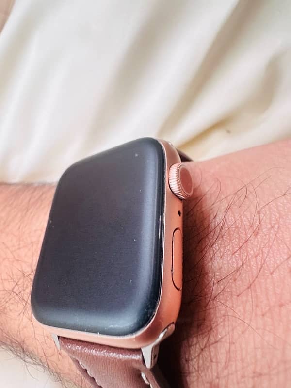 Apple Watch Series 6 44mm 3