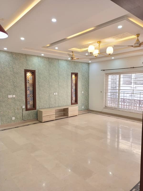 Sector C Kanal Upper Portion Available For Rent 4