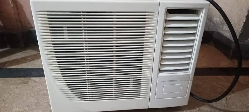 Window inverter AC 1