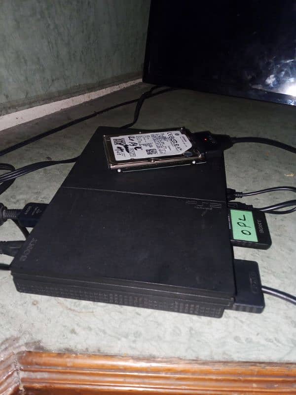 Ps2 with 2 controllers and hard drive 2