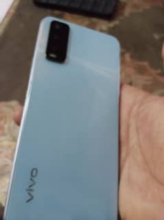 vivo Y20 4ram 64rom with box and charger