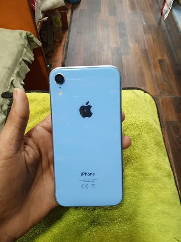 i phone xR 64 jb non PTA 03461772923 2