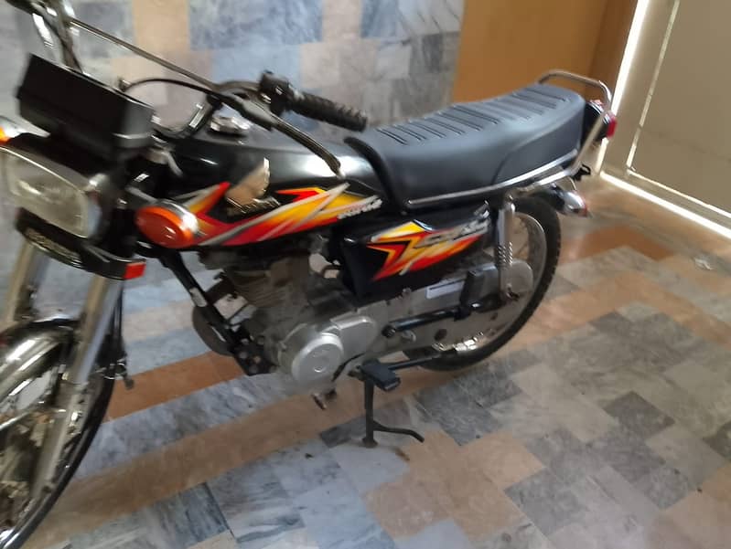 Honda CD 125 2021 5