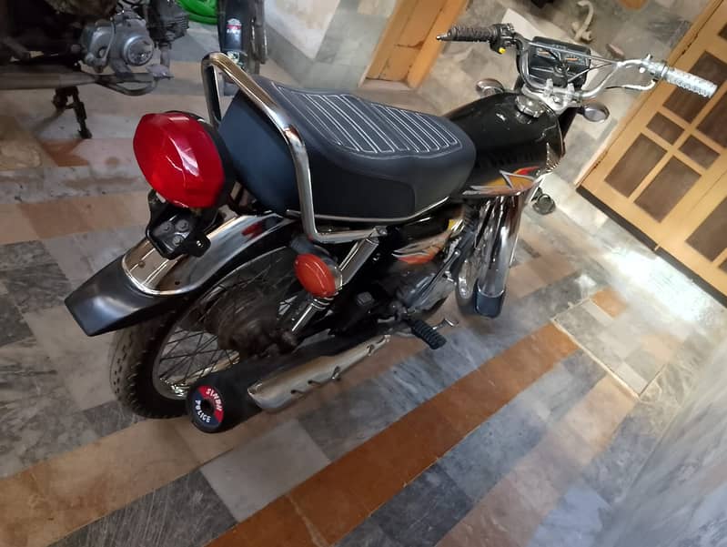 Honda CD 125 2021 6