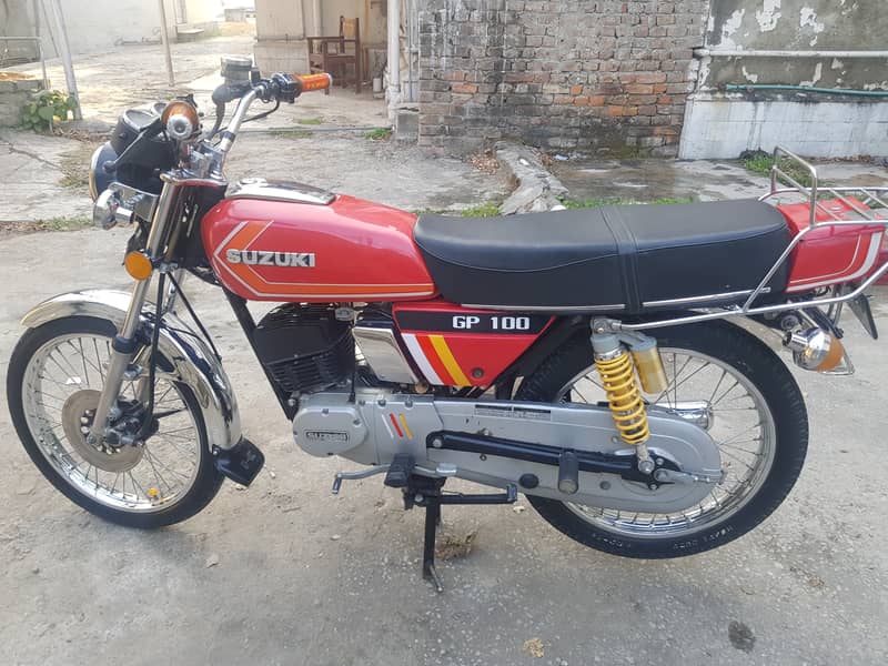 Suzuki GP 100 1985 5