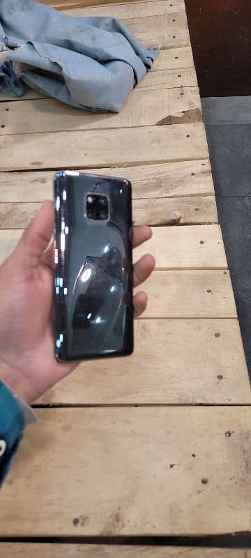 mate 20 pro 03164596567 WhatsApp 7