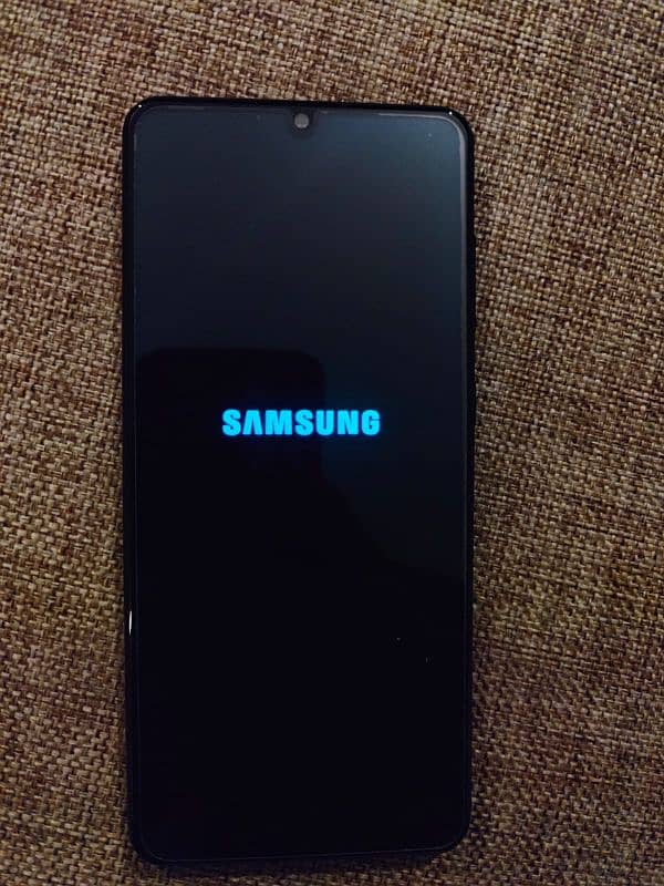 Samsung A31 in excellent condition 2