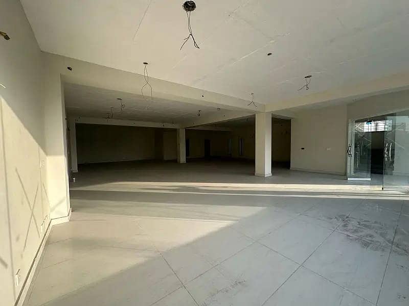 1 kanal building in Johar town facing emporium 2