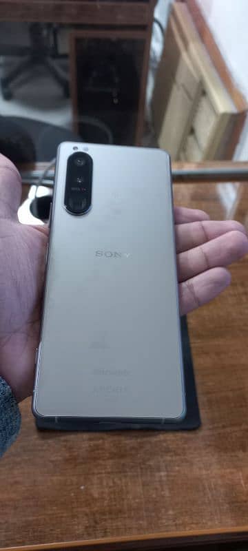 Sony Xperia 5 III (Mark 3) – Slightly Used, Great Condition! 1