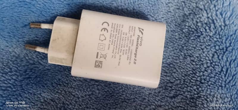 Vivo original 33 watt flash charger 0