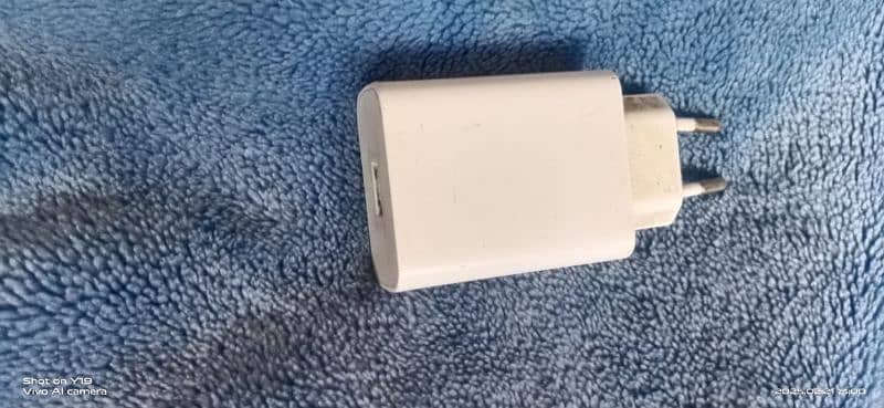 Vivo original 33 watt flash charger 1