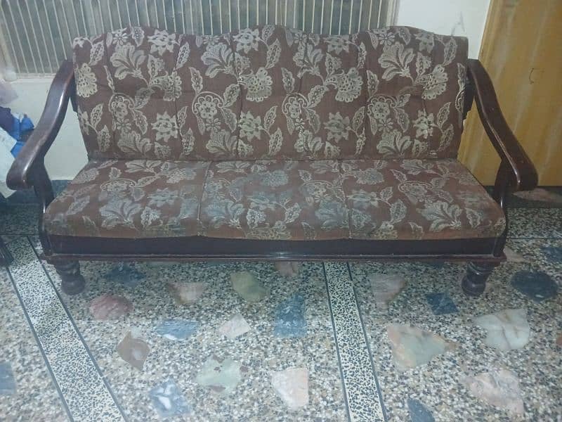 5 seater sofa set. 2