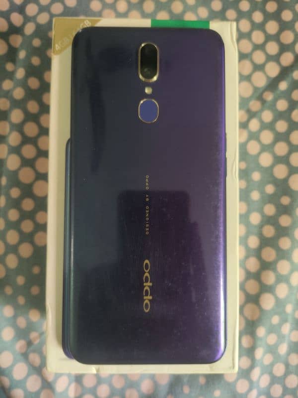 oppo f11 4/64 with box 0