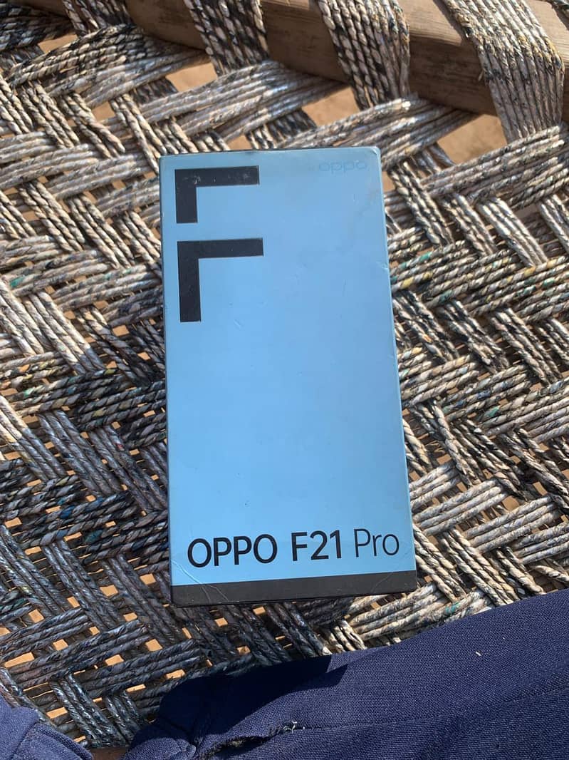 Oppo F21 Pro 0