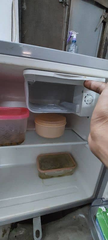 Room fridge 7