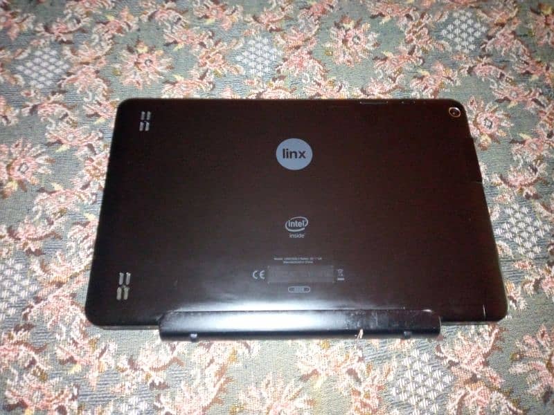 Intel Linx 1020 Windows Tablet 0