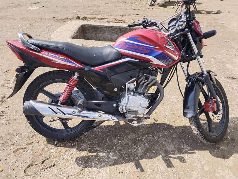 Honda C. B. 125F. 2021 Modal Rawalpindi number. 1