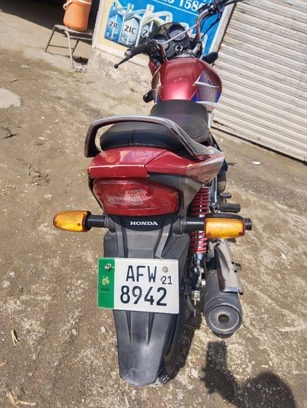 Honda C. B. 125F. 2021 Modal Rawalpindi number. 9