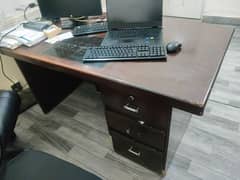 Office executive table