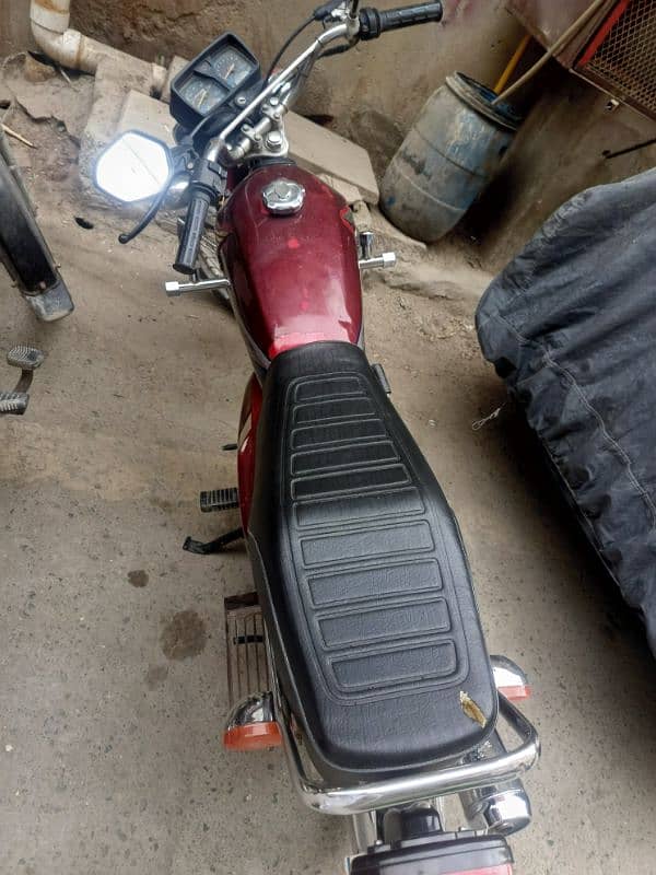 HONDA 125 GENUINE 0