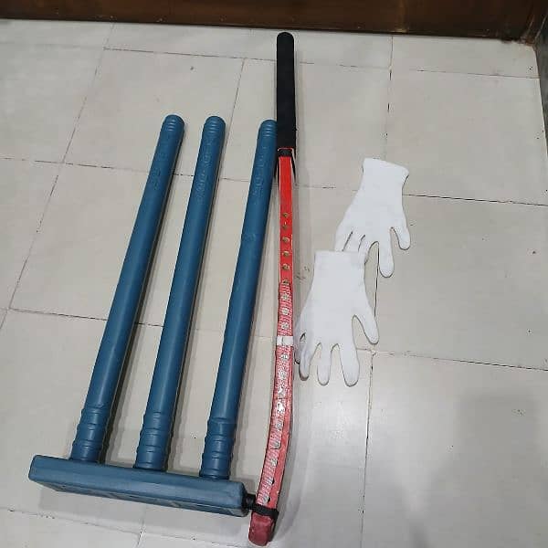 Original JD Bat + Pair Of Gloves + 1 Wicket 3