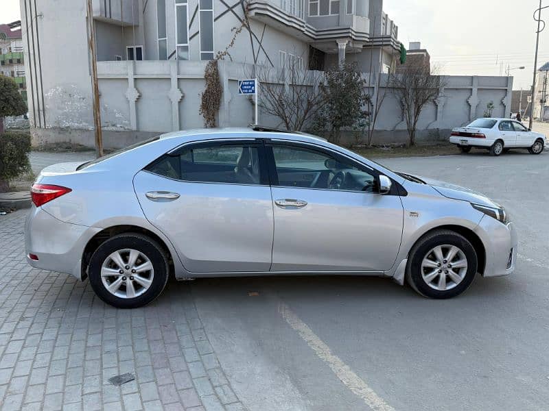 Toyota Altis Grande 2017 8