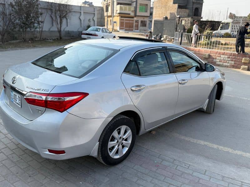 Toyota Altis Grande 2017 11