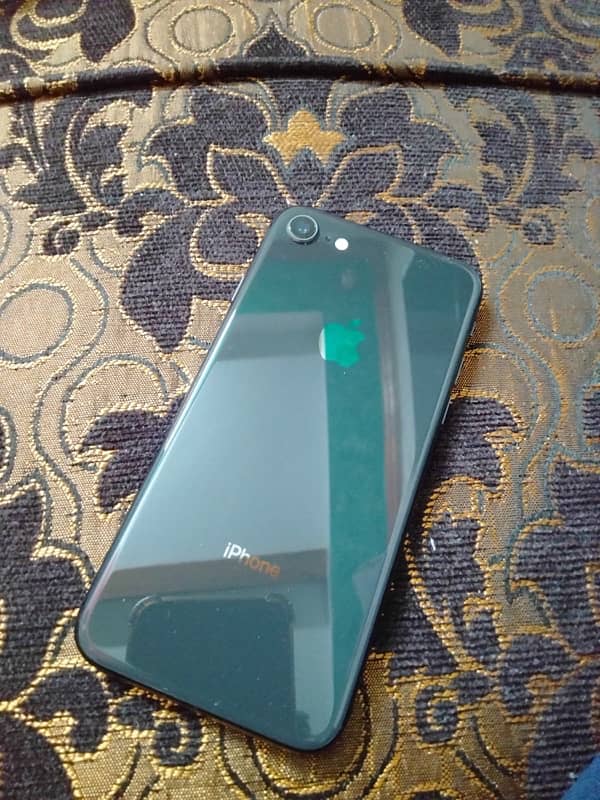 Iphone 8 bypassed 64 Gb 4