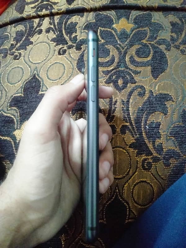 Iphone 8 bypassed 64 Gb 5