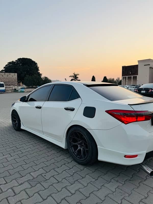 Toyota Corolla GLI 2014 3