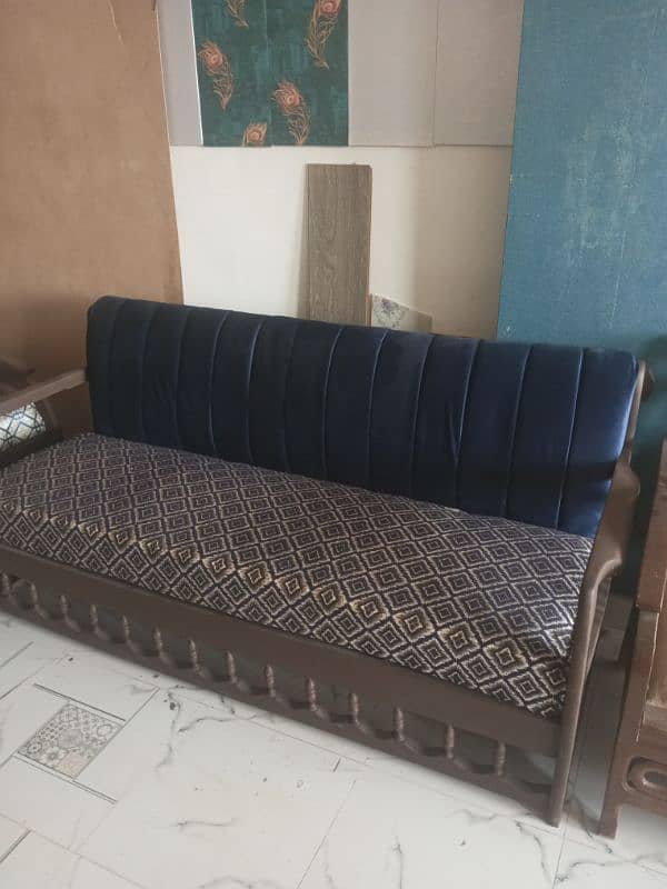 5 seater sofa Wood 0