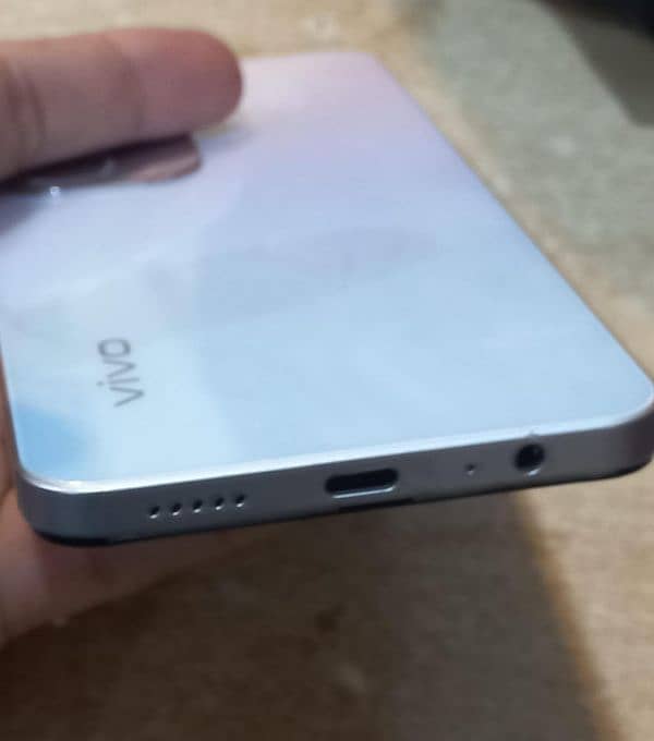 Vivo Y19s Brand New Lush Condition 5