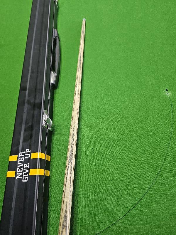 Hunter Ultimate Pro Snooker Cue. with Aluminium  Box And All accessori 2