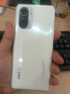 POCO F3