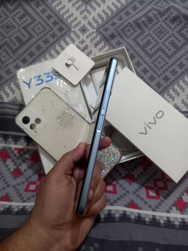 Vivo Y33s 2