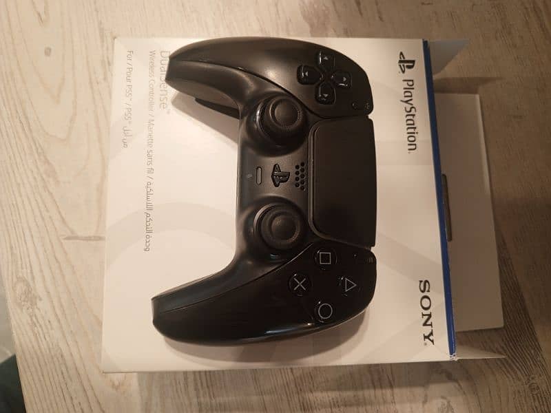 PS5 gaming controller / joystick 5