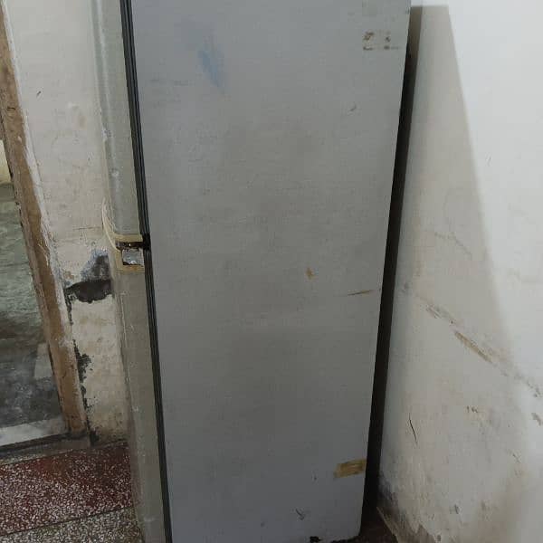 Dawlance refrigerator available for sale 3