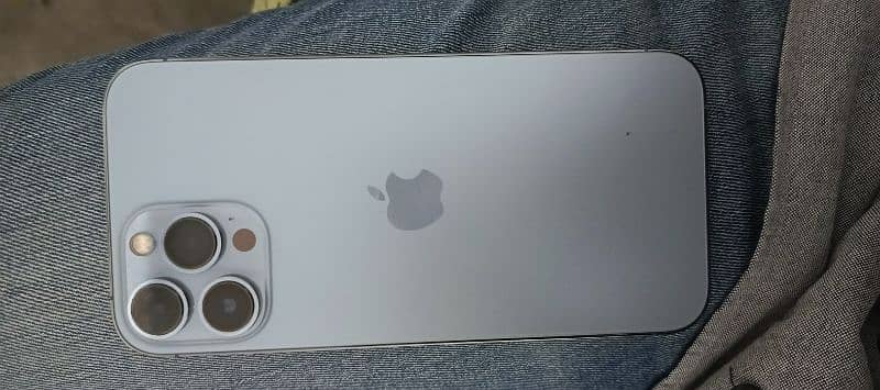 iphone 13 pro max PTA 9