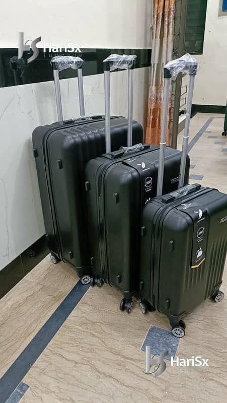 Luggage bags/ travel suitcases/ trolley bags/ travel trolley/ attachi 13