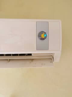 GREE 1.5 TONN SPLIT AC