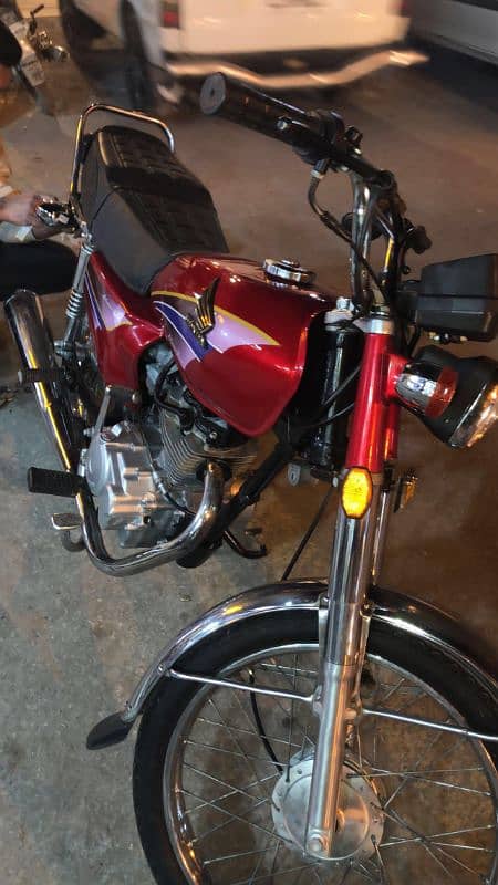 Honda 125 2000 lush condition all Punjab registration 1