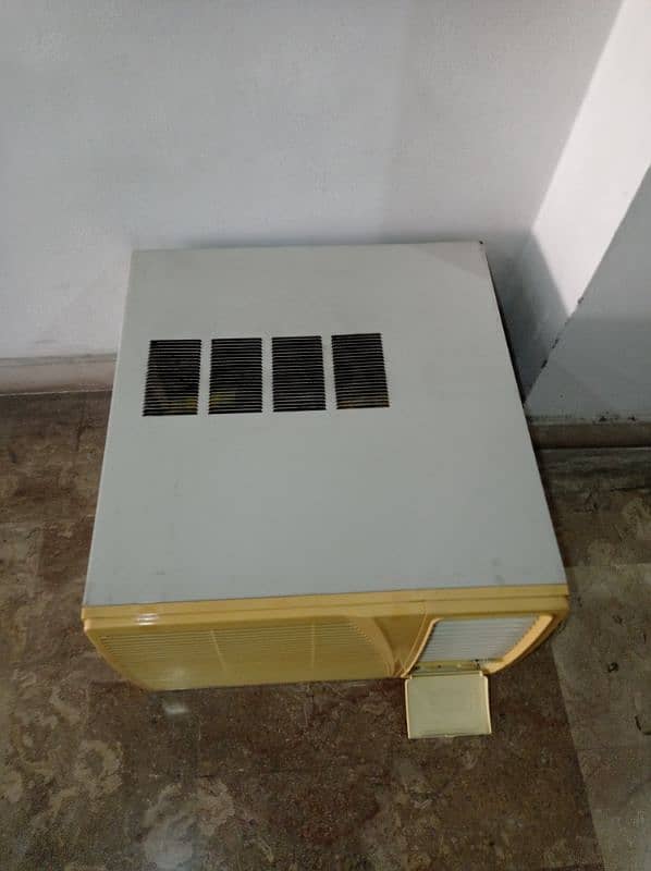 National Window Ac 0.75 ton 4