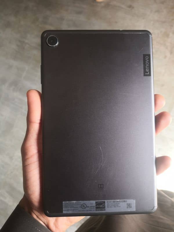 Lenovo Tab M8 0