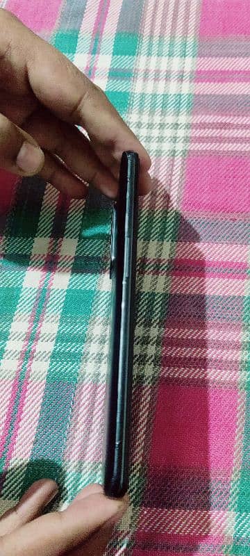 one plus 9 10/10 condition 2