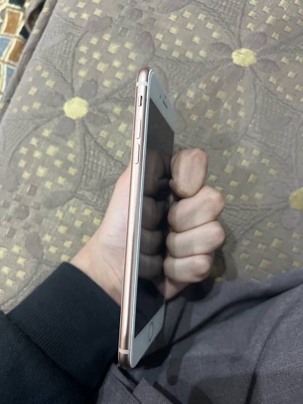 Iphone 8 plus golden colour non pta 2