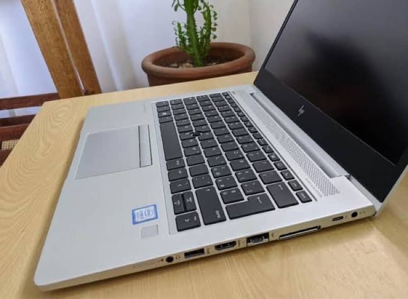 Hp EliteBook G5 8th Generation New Model total new hai 100% 1